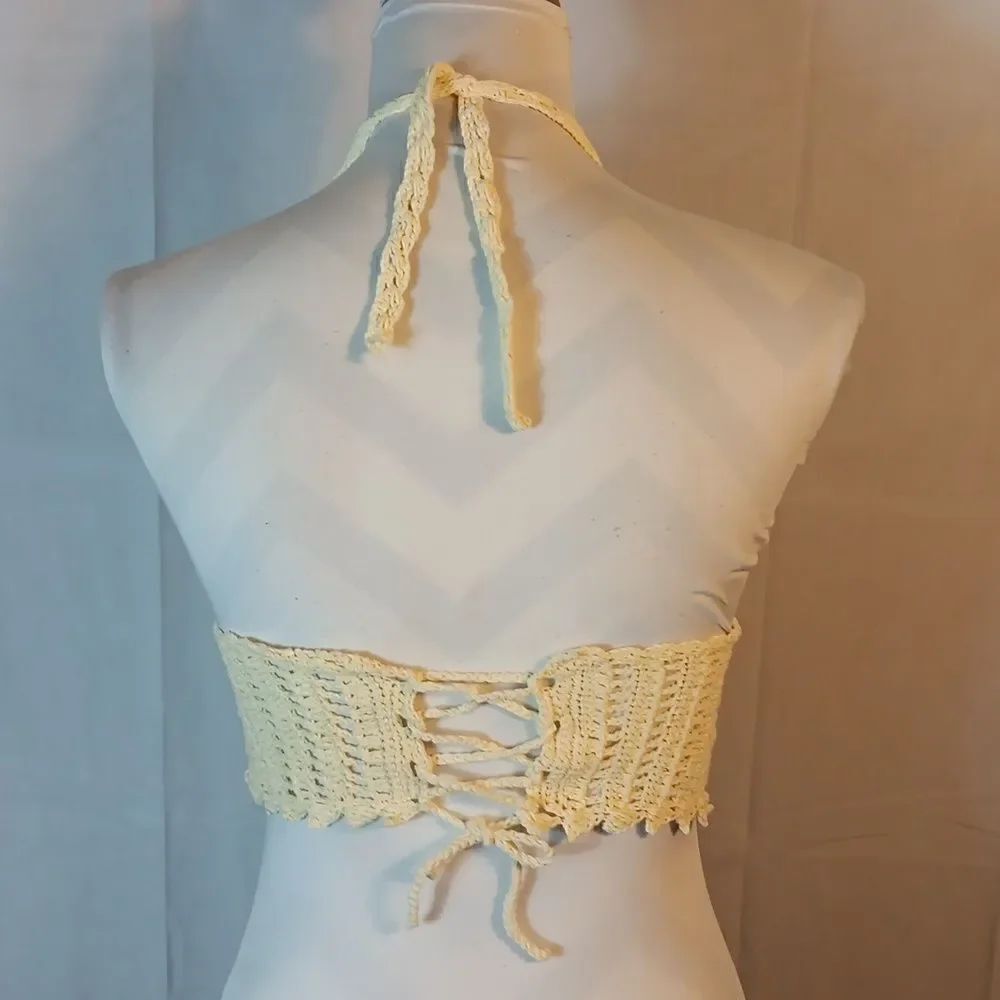 Bohemian Crocheted Cropped Top - Picture 3 of 4